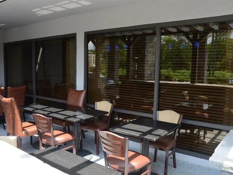 Baymont By Wyndham Nashville Airport Hotel