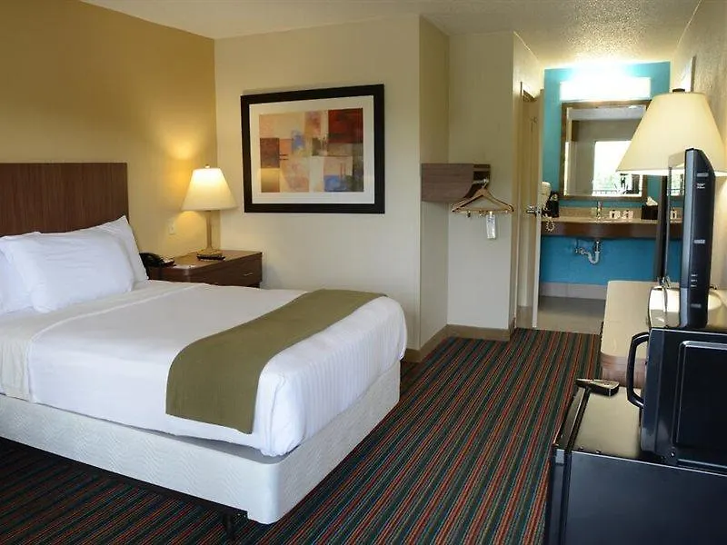 Baymont By Wyndham Nashville Airport 2*,  United States