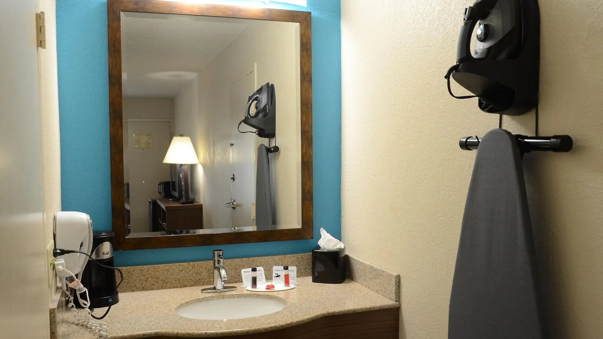 Baymont By Wyndham Nashville Airport Hotel