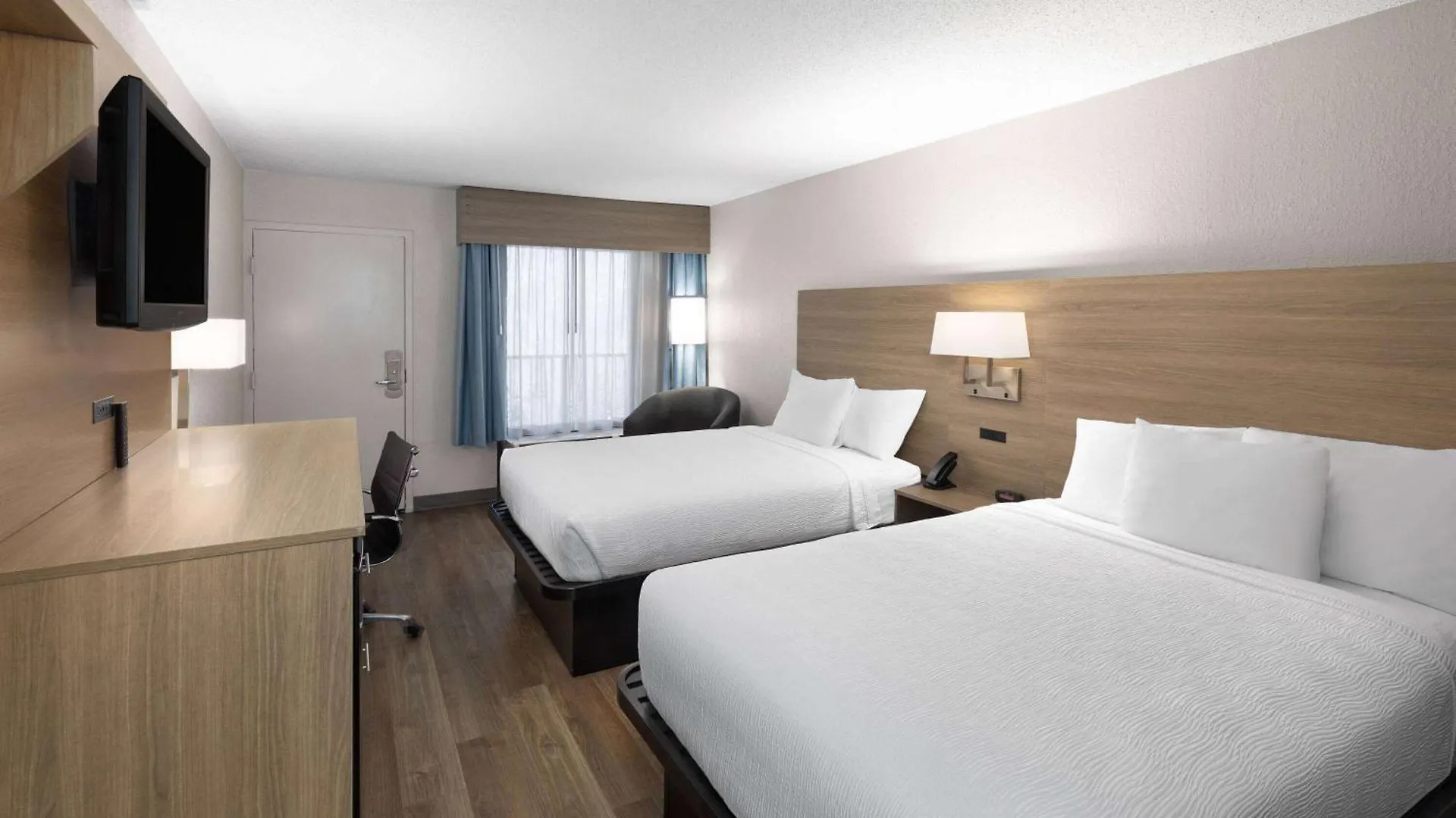 Hotel Baymont By Wyndham Nashville Airport