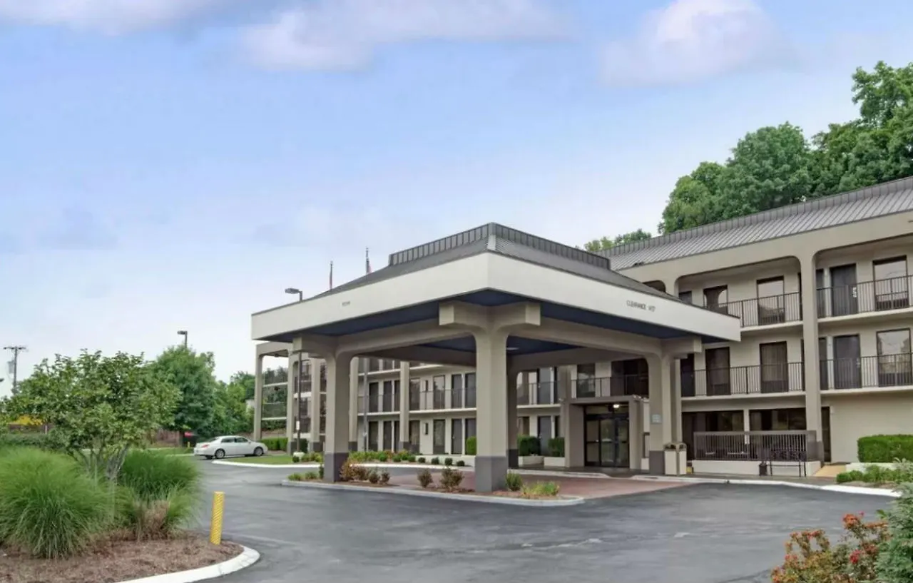 Baymont By Wyndham Nashville Airport